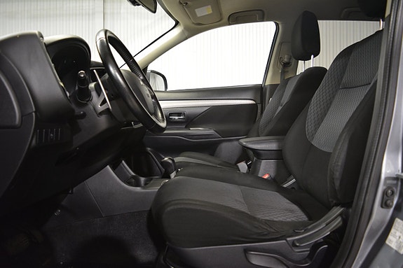 Mitsubishi Outlander 7 of 15