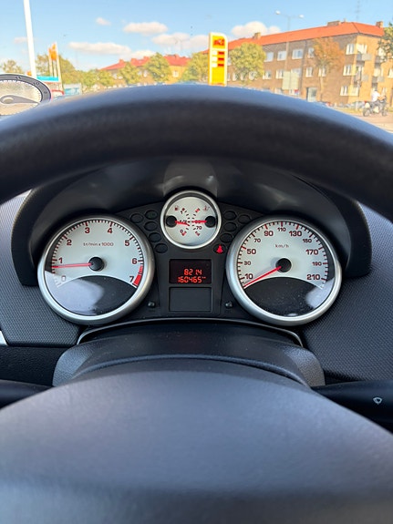 Peugeot 207 3 of 4
