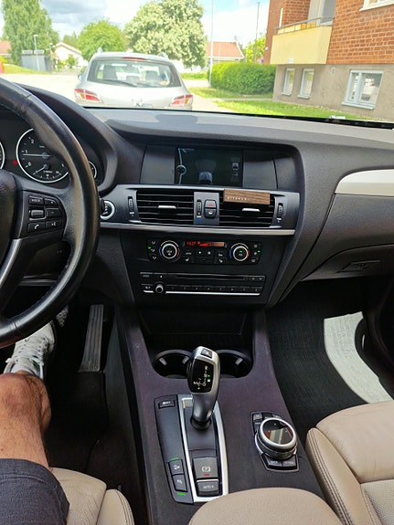 BMW X3 8 of 9