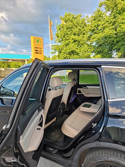 BMW X3 7 of 9