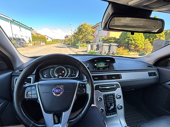 Volvo V70 4 of 10