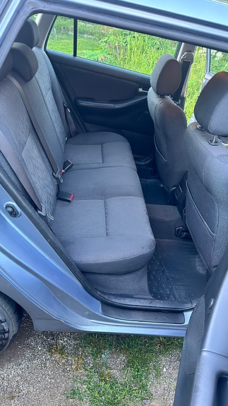 Toyota Corolla 3 of 7