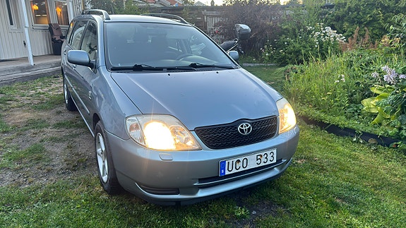 Toyota Corolla 4 of 7