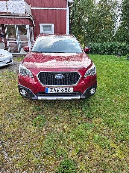 Subaru Outback 3 of 9