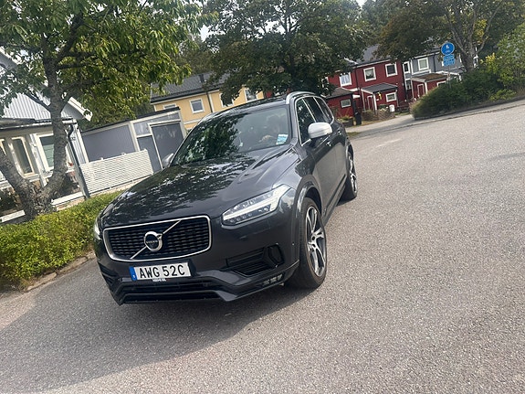 Volvo XC90 9 of 9