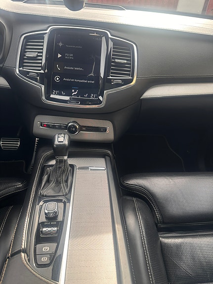 Volvo XC90 8 of 9