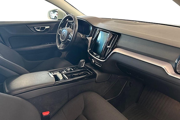 Volvo V60 7 of 21