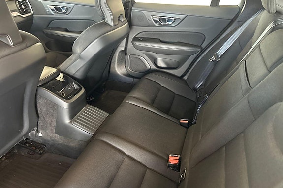 Volvo V60 13 of 21