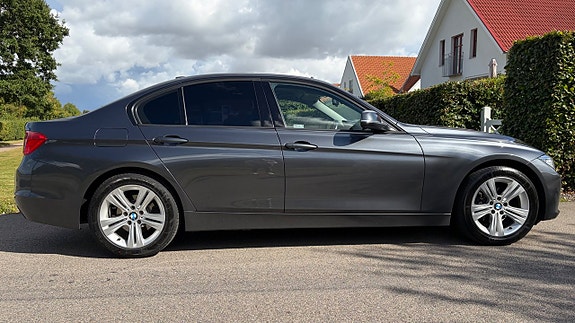 BMW 318d 6 of 12
