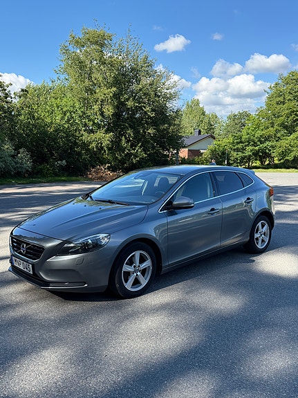 Volvo V40 4 of 10