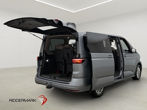 Volkswagen Multivan 13 of 30