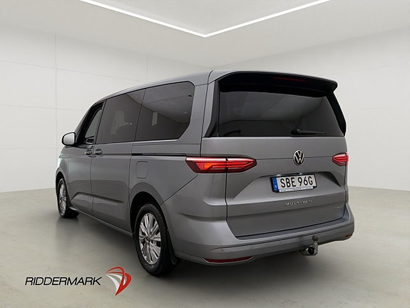 Volkswagen Multivan 7 of 30