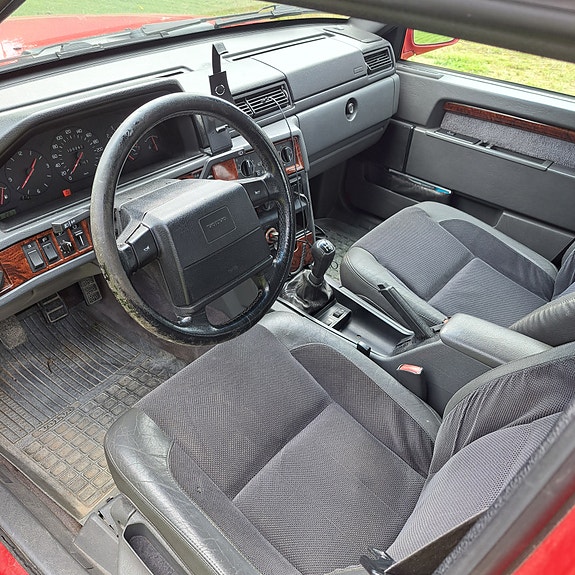 Volvo 940 4 of 10