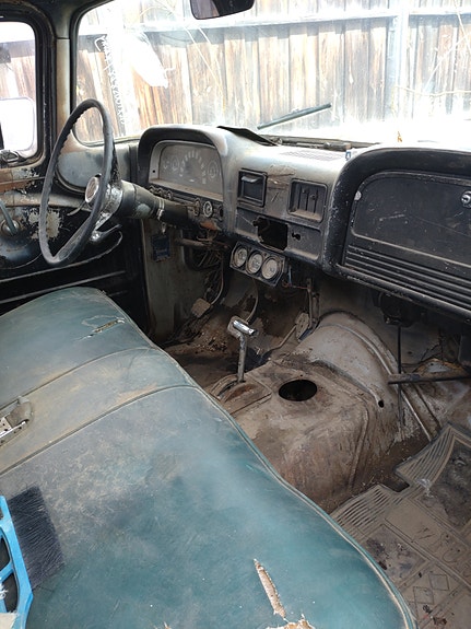 Chevrolet C10 4 of 6
