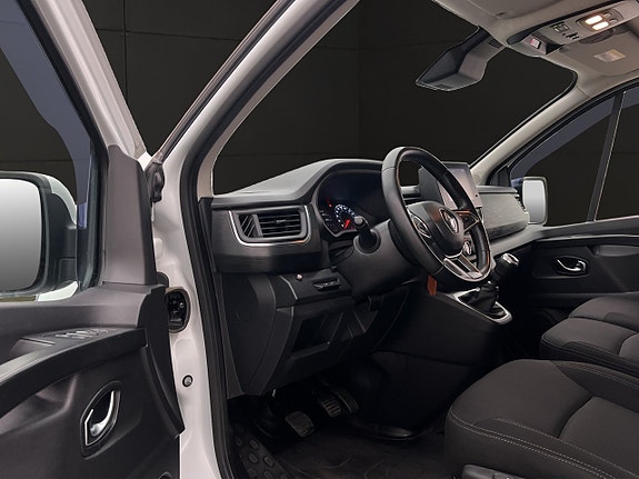 Renault Trafic 14 of 30