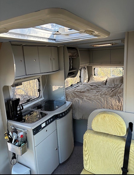 Dethleffs Globetrotter XL 4 of 15