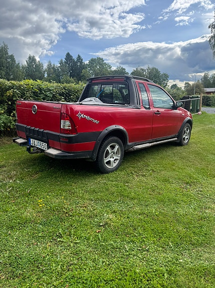 Fiat Strada 3 of 5