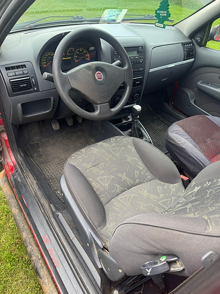 Fiat Strada 5 of 5