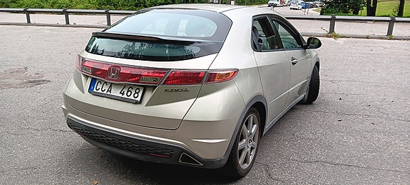 Honda Civic 21 of 24