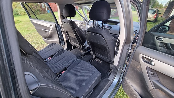 Citroen Grand C4 Picasso 7 of 8