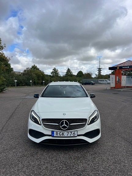 Mercedes-Benz A200 d 2 of 9