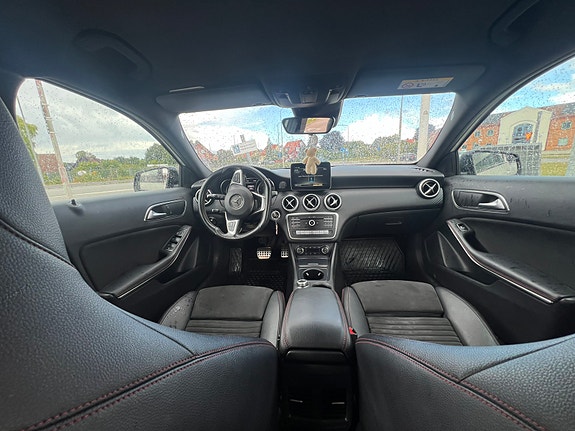 Mercedes-Benz A200 d 3 of 9