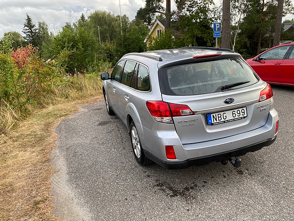 Subaru Outback 4 of 5