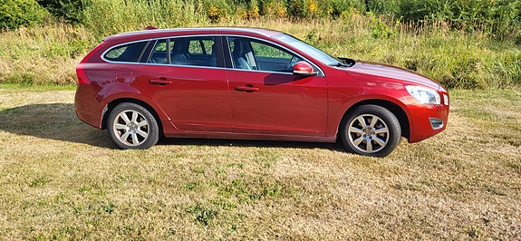Volvo V60 4 of 10