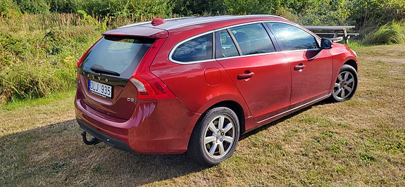 Volvo V60 3 of 10