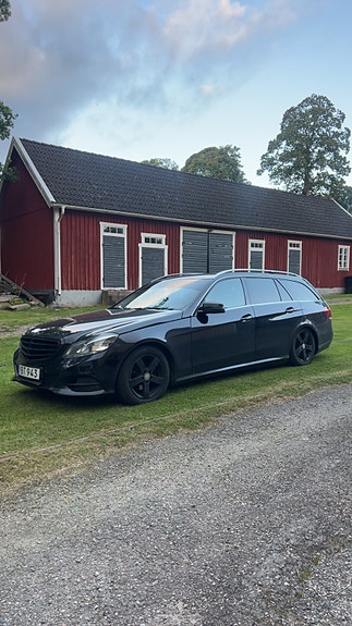 Mercedes-Benz E220 6 of 6