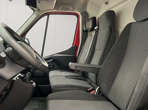 Renault Master 15 of 29