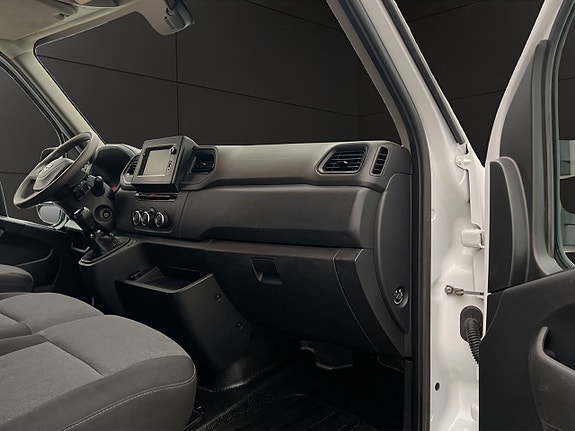 Nissan Interstar 27 of 30