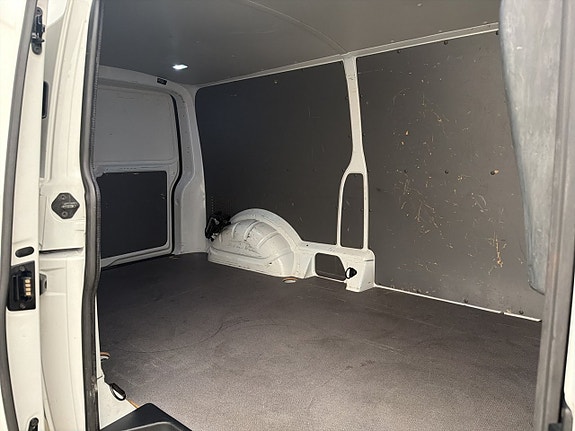 Volkswagen Transporter 13 of 30