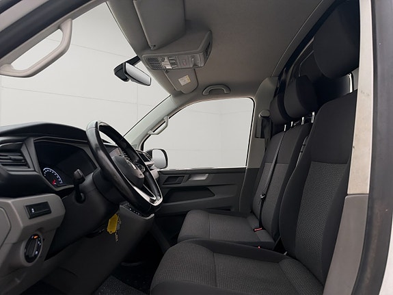 Volkswagen Transporter 17 of 30