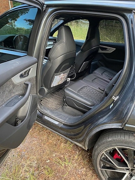 Audi Q7 4 of 8