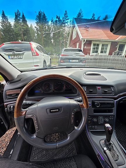 Volvo S80 2 of 5