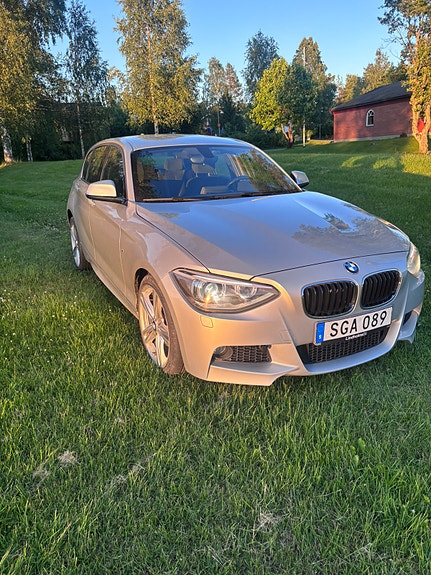 BMW 116i 2 of 10