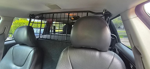Volvo XC70 10 of 13
