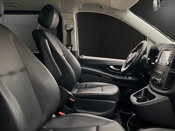 Mercedes-Benz Vito 119 24 of 30