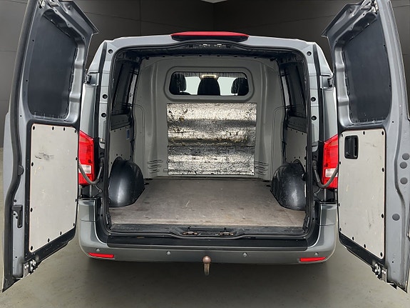 Mercedes-Benz Vito 119 11 of 30