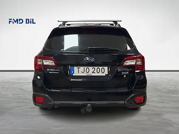 Subaru Outback 6 of 30