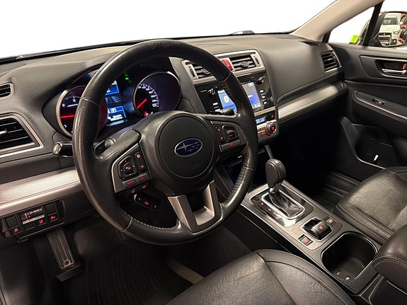 Subaru Outback 8 of 30
