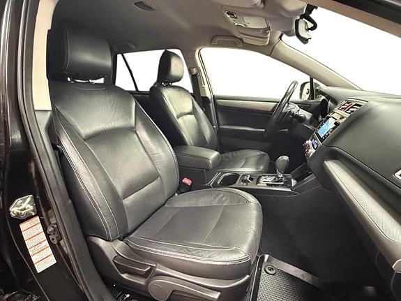 Subaru Outback 11 of 30