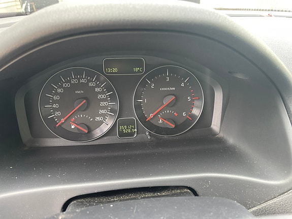 Volvo V50 6 of 7
