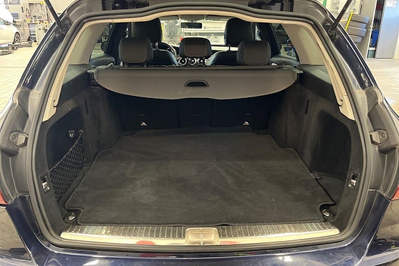 Mercedes-Benz C200 d 24 of 26
