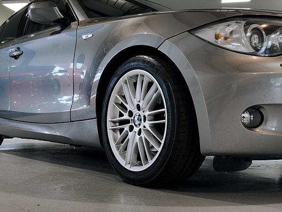 BMW 120 5 of 20