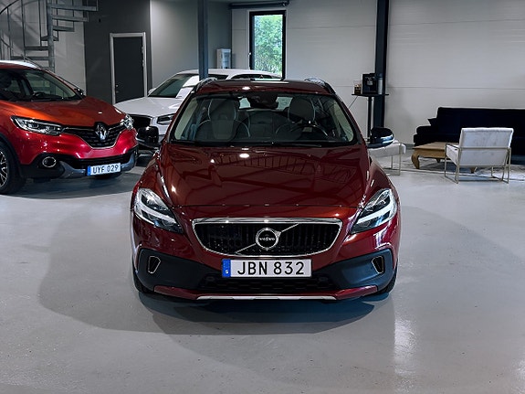 Volvo V40 Cross Country 3 of 30