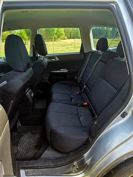 Subaru Forester 8 of 9