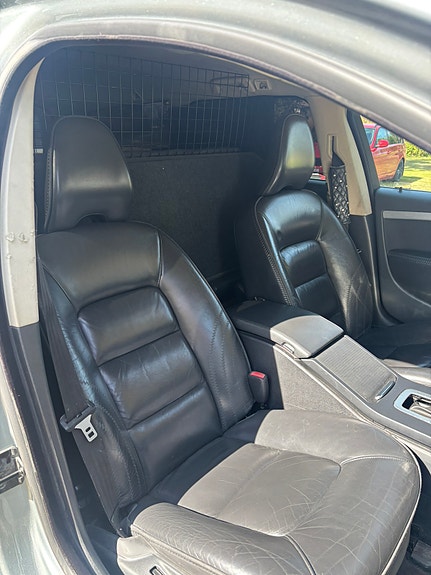 Volvo V70 4 of 6