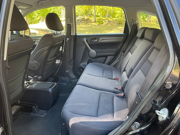 Honda CR-V 7 of 10